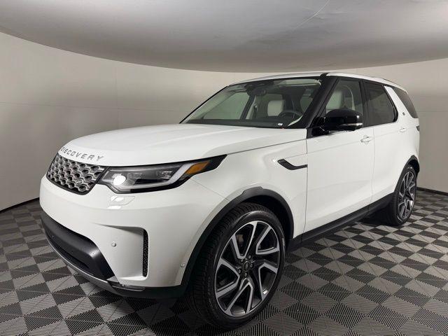 new 2025 Land Rover Discovery car