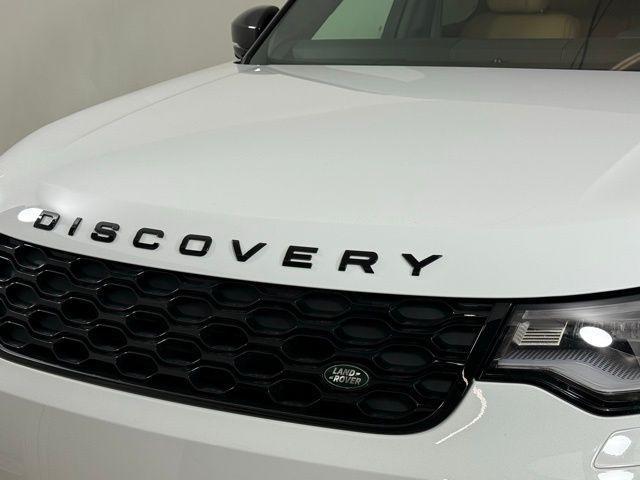 new 2025 Land Rover Discovery car, priced at $73,893