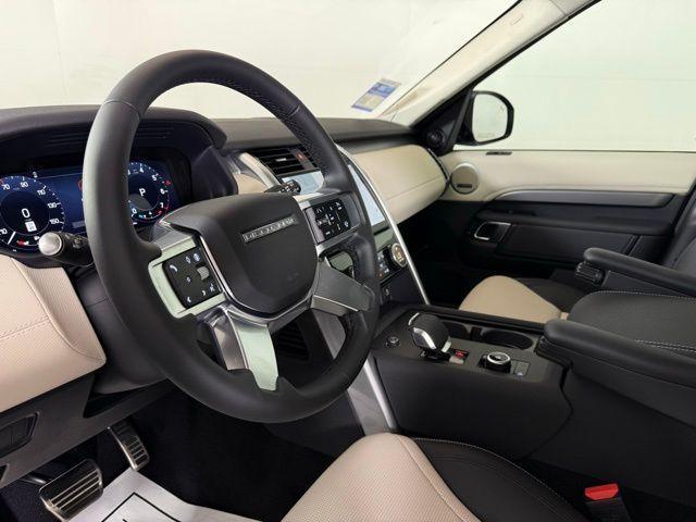 new 2025 Land Rover Discovery car, priced at $72,125