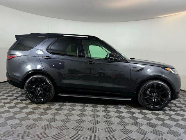 new 2025 Land Rover Discovery car, priced at $72,125