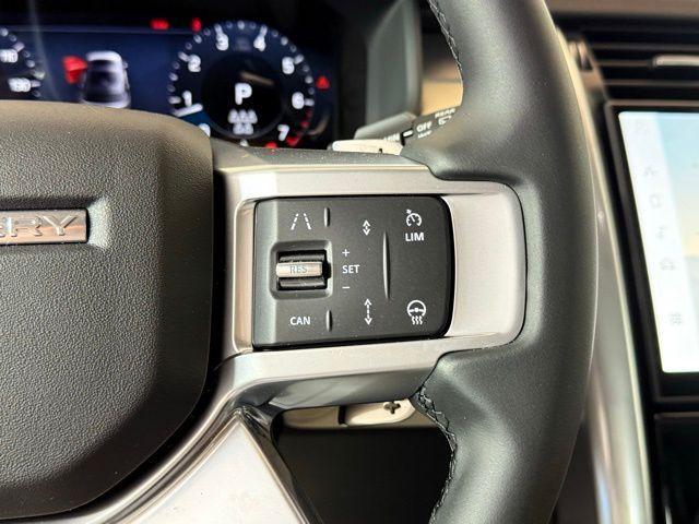 new 2025 Land Rover Discovery car, priced at $72,125