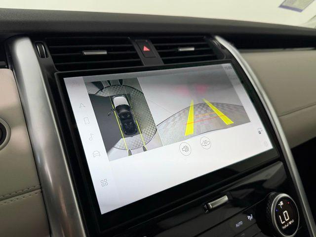 new 2025 Land Rover Discovery car