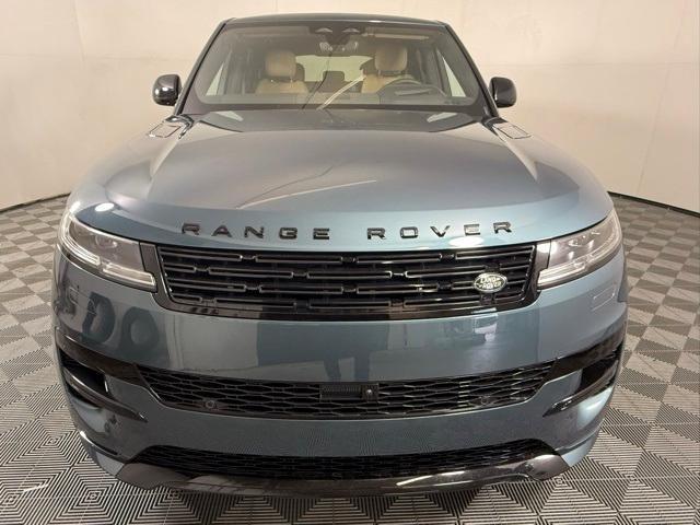 new 2025 Land Rover Range Rover Sport car, priced at $101,965