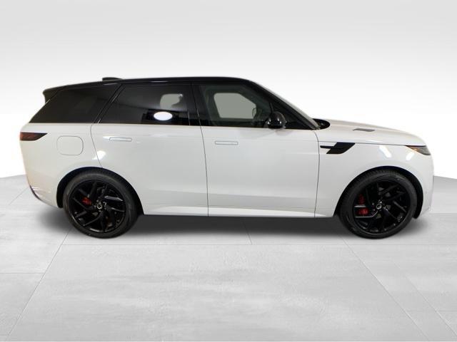 new 2025 Land Rover Range Rover Sport car, priced at $105,205