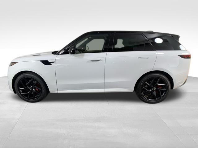 new 2025 Land Rover Range Rover Sport car, priced at $105,205