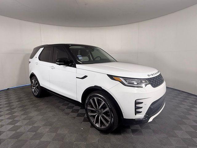 new 2025 Land Rover Discovery car, priced at $77,828