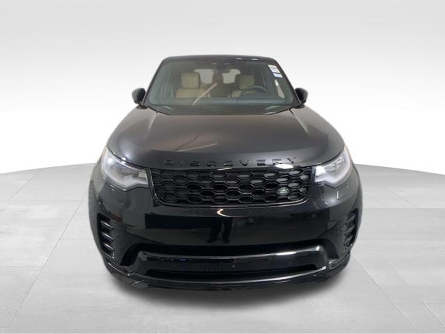 new 2025 Land Rover Discovery car, priced at $73,378