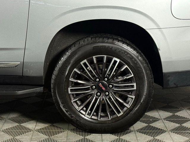 used 2025 GMC Yukon XL car, priced at $66,944