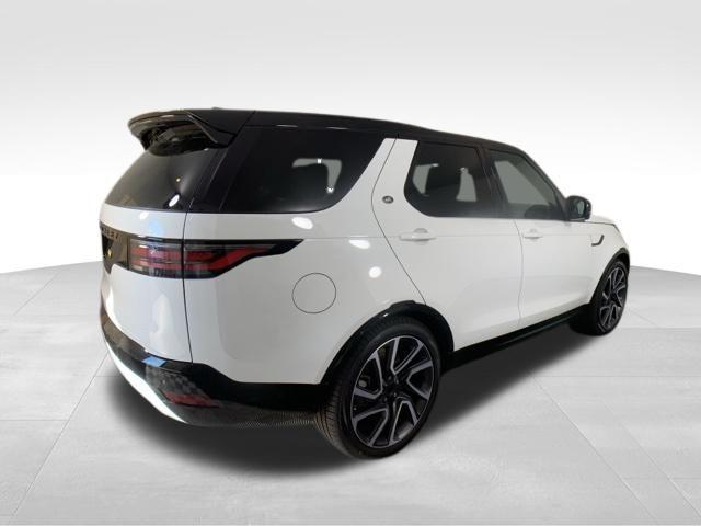 new 2025 Land Rover Discovery car, priced at $70,353