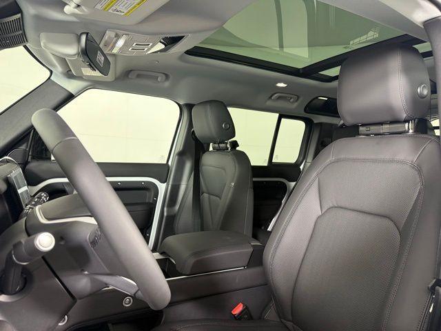 new 2025 Land Rover Defender car