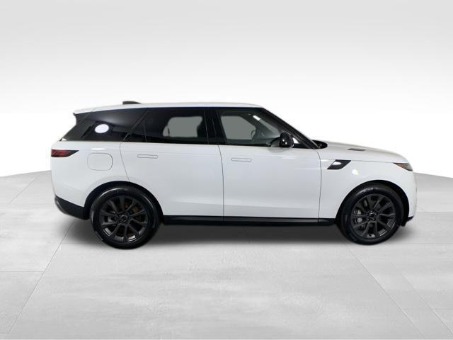 new 2025 Land Rover Range Rover Sport car, priced at $91,650