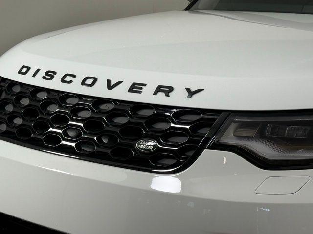new 2025 Land Rover Discovery car, priced at $69,625