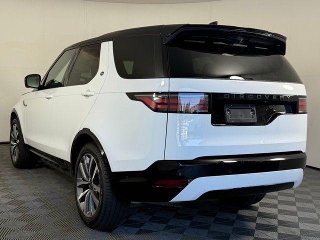 new 2025 Land Rover Discovery car, priced at $69,625