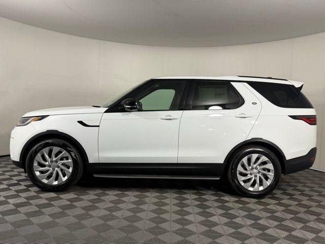 new 2025 Land Rover Discovery car, priced at $64,725