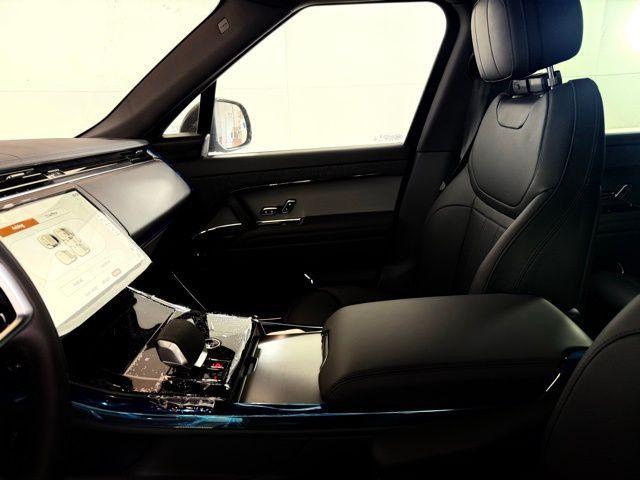 new 2025 Land Rover Range Rover Sport car, priced at $91,710