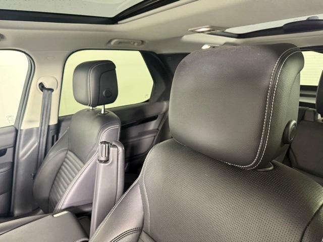 used 2024 Land Rover Discovery car, priced at $39,944