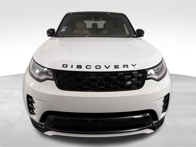 new 2025 Land Rover Discovery car, priced at $70,593