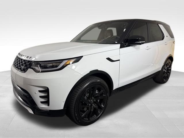 new 2025 Land Rover Discovery car, priced at $70,593