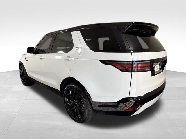 new 2025 Land Rover Discovery car, priced at $70,593