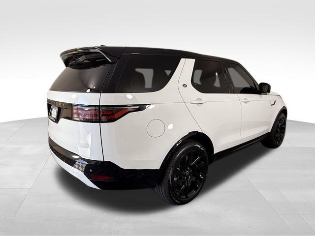 new 2025 Land Rover Discovery car, priced at $70,593