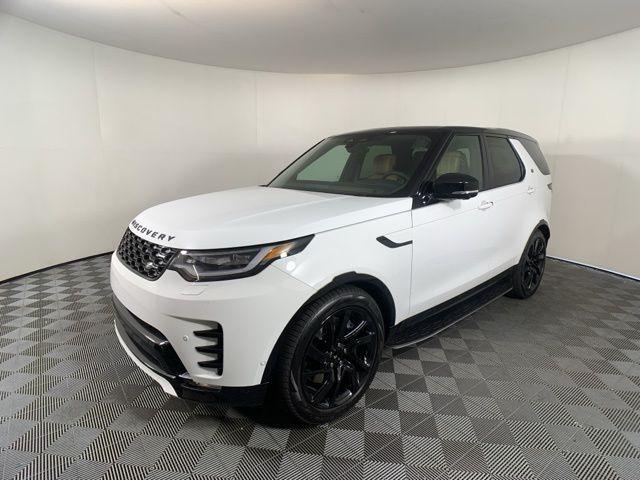 new 2025 Land Rover Discovery car, priced at $79,228