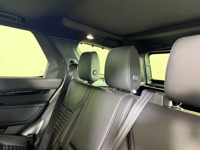 new 2025 Land Rover Discovery car, priced at $66,275