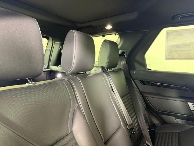 new 2025 Land Rover Discovery car, priced at $66,275