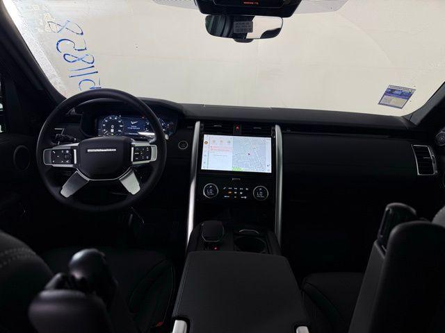 new 2025 Land Rover Discovery car, priced at $66,275