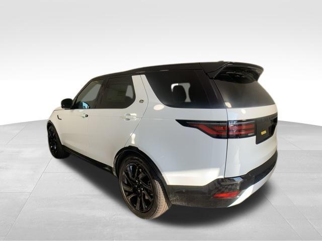 new 2025 Land Rover Discovery car, priced at $76,328