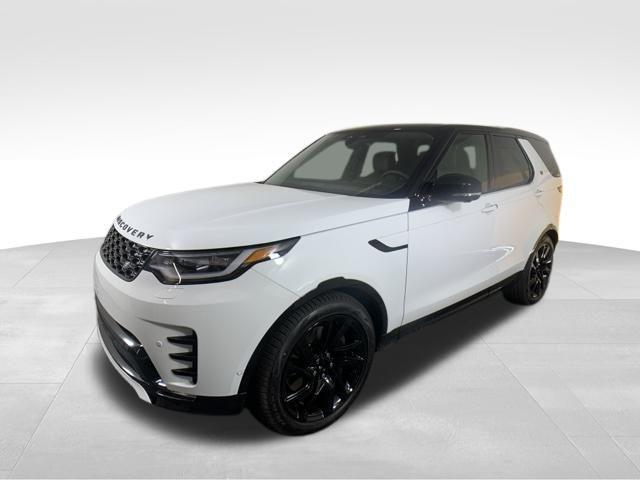 new 2025 Land Rover Discovery car, priced at $76,328