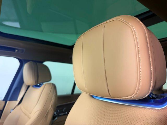 new 2025 Land Rover Range Rover car