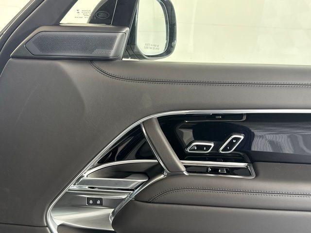 new 2025 Land Rover Range Rover car, priced at $141,535