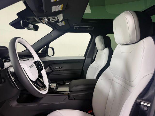 new 2025 Land Rover Range Rover Sport car