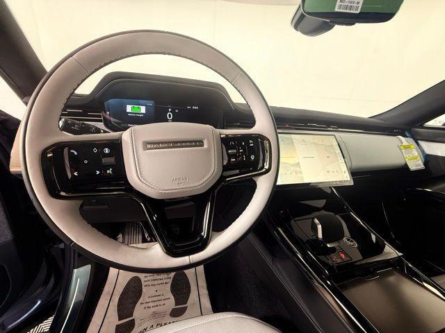 new 2025 Land Rover Range Rover Sport car