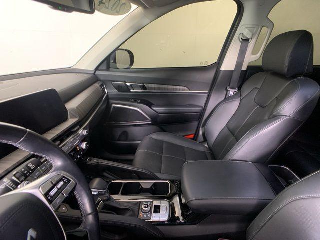 used 2024 Kia Telluride car, priced at $37,900