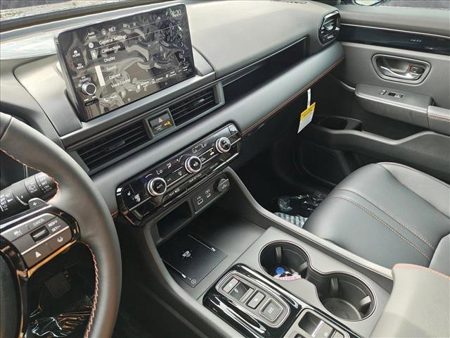 new 2025 Honda Pilot car, priced at $50,850