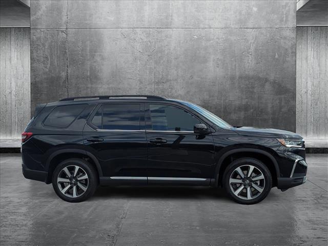 new 2025 Honda Pilot car, priced at $54,475