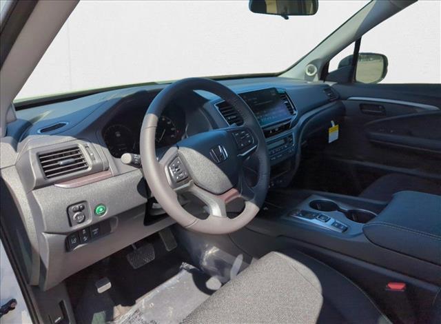 new 2025 Honda Ridgeline car, priced at $40,370