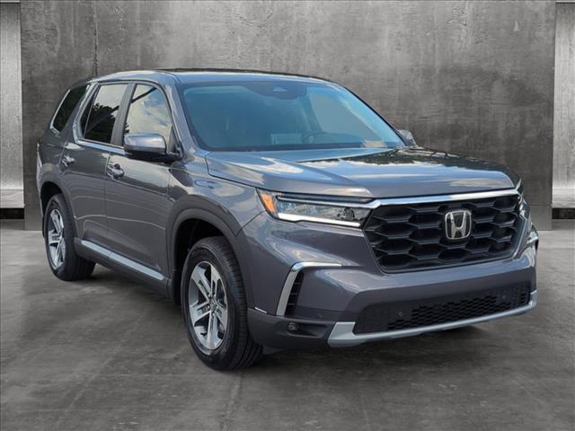 new 2025 Honda Pilot car, priced at $41,917