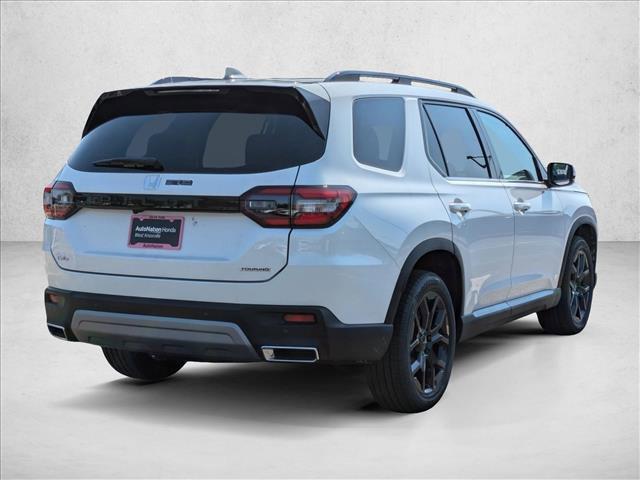 new 2025 Honda Pilot car, priced at $53,405