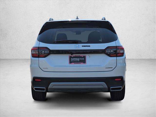 new 2025 Honda Pilot car, priced at $53,405