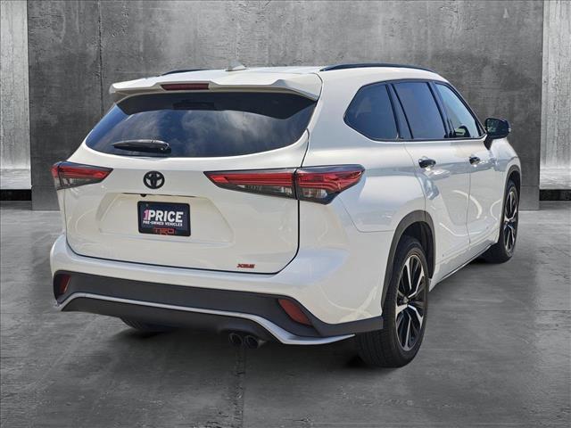 used 2021 Toyota Highlander car, priced at $32,284