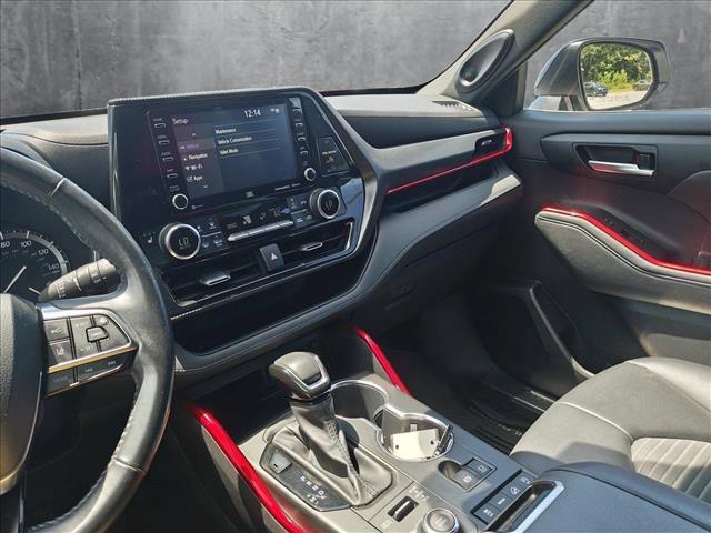 used 2021 Toyota Highlander car, priced at $32,284