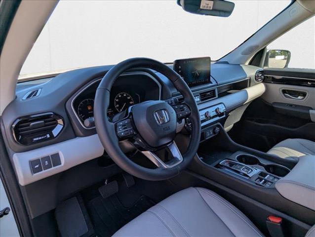 new 2025 Honda Pilot car, priced at $45,450