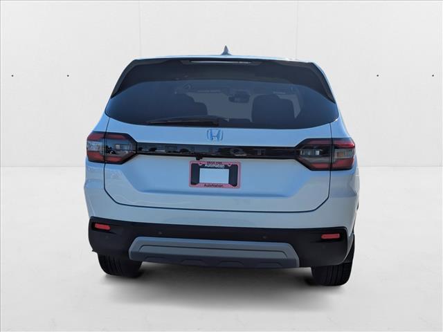 new 2025 Honda Pilot car, priced at $45,450