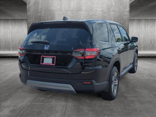 new 2025 Honda Pilot car, priced at $42,688