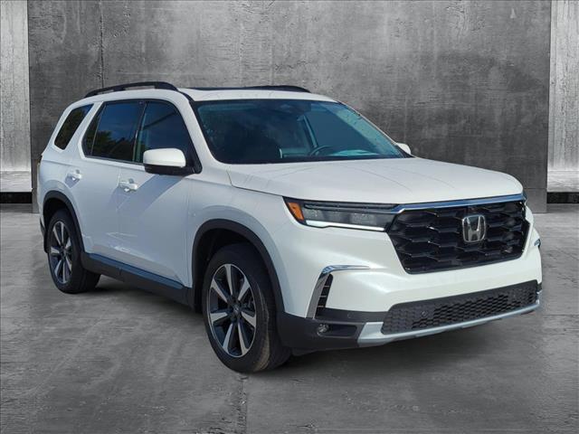 new 2025 Honda Pilot car, priced at $55,920