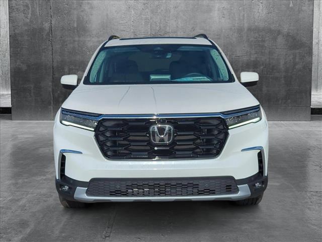 new 2025 Honda Pilot car, priced at $55,920