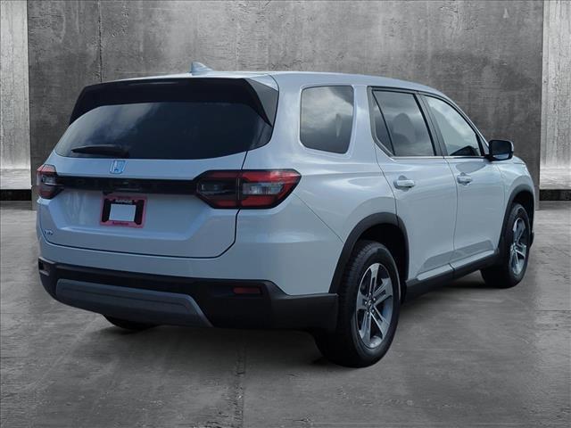 new 2025 Honda Pilot car, priced at $44,313