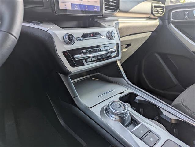 used 2024 Ford Explorer car, priced at $35,000